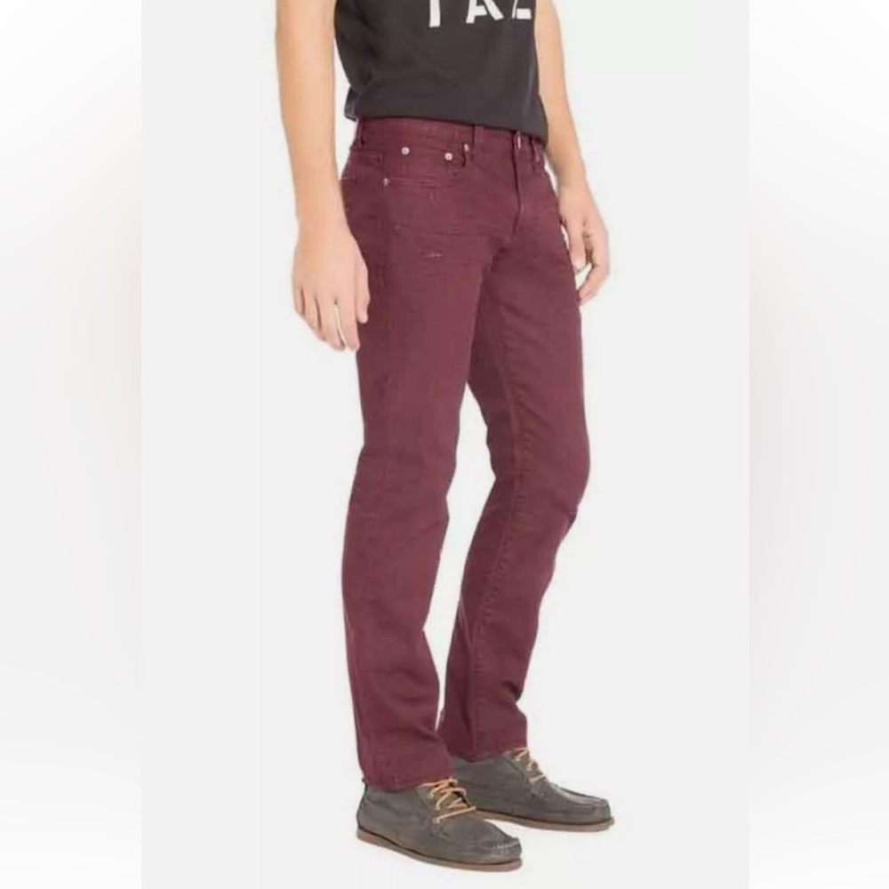 Aeropostale Bowery Slim Straight Burgundy Jeans